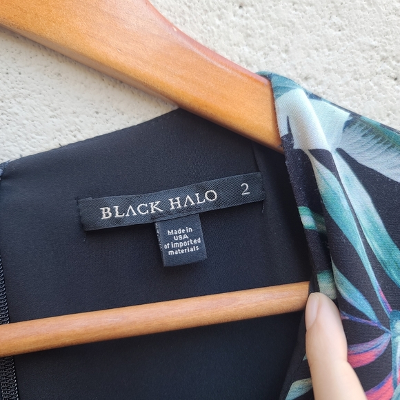 Black Halo | Nora Tropical Leaf Sheath Dress Size 2 - Picture 3 of 14